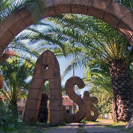 Mcs Oasis Beach Club Konaklı Dış mekan fotoğraf
