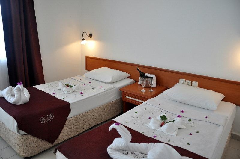 Mcs Oasis Beach Club Konaklı Dış mekan fotoğraf