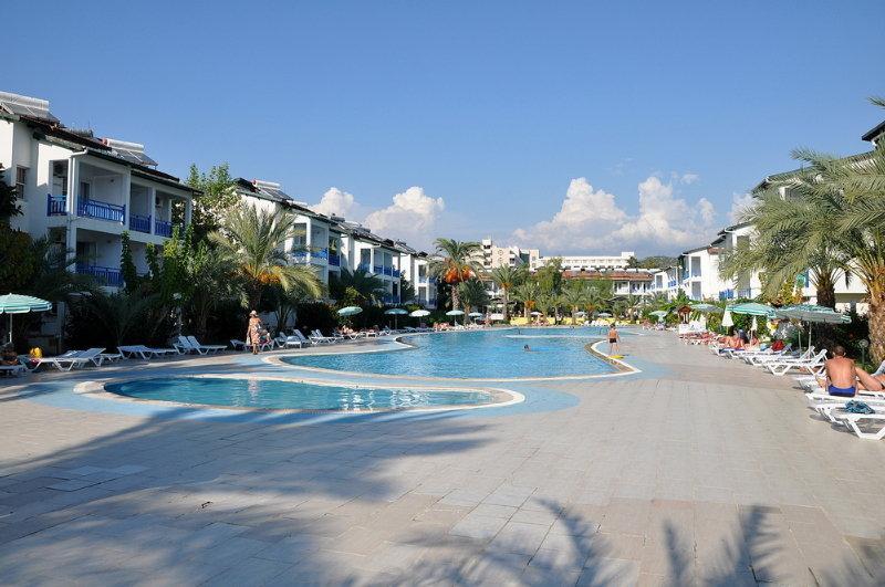 Mcs Oasis Beach Club Konaklı Dış mekan fotoğraf
