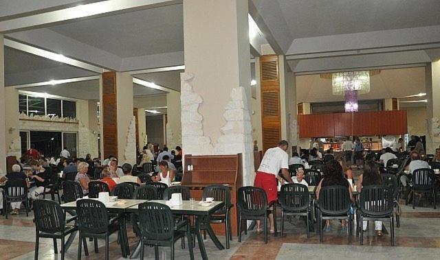 Mcs Oasis Beach Club Konaklı Dış mekan fotoğraf