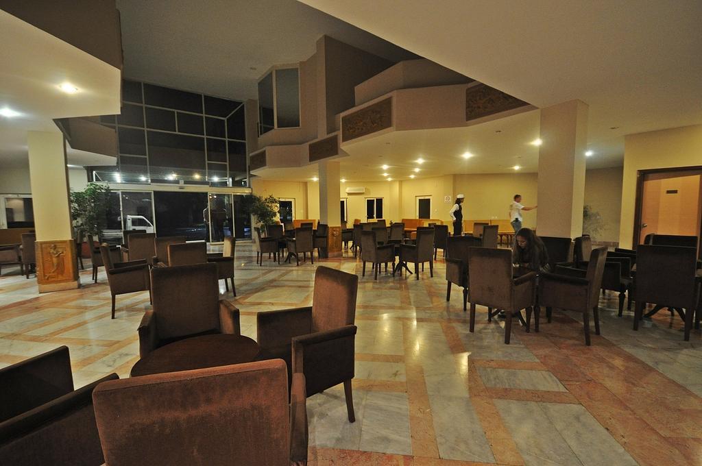 Mcs Oasis Beach Club Konaklı Dış mekan fotoğraf